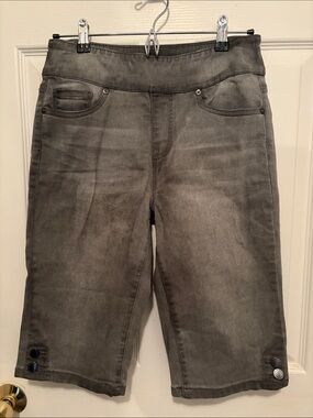 DG2 new classic stretch denim pull on Bermuda short